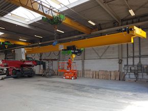 Bovenloopkraan prefab elementen